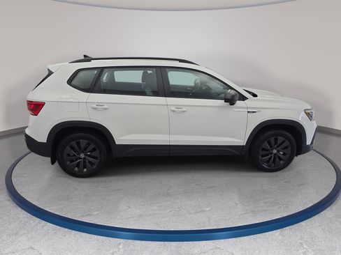 Used 2024 Volkswagen Taos S FWD image 4