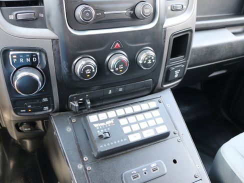 Used 2022 RAM 1500 4x4 Crew Cab Classic image 20