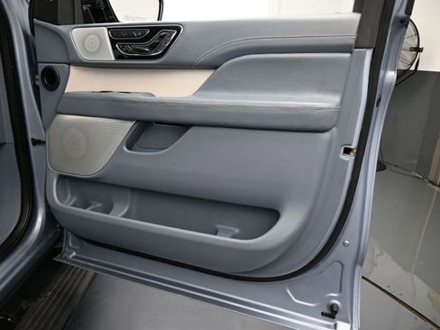 Used 2019 Lincoln Navigator Black Label w/ Cargo Package image 73