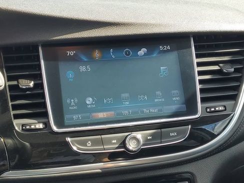 Used 2021 Buick Encore Preferred FWD image 19