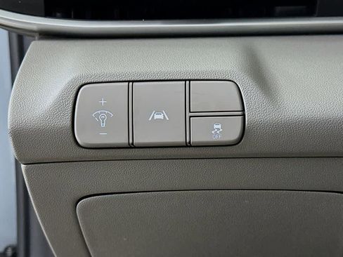 Used 2023 Hyundai Elantra SEL w/ Convenience Package image 25