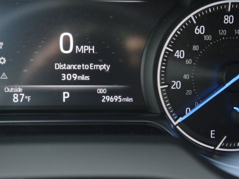 Used 2022 Toyota Venza XLE AWD/4WD image 18