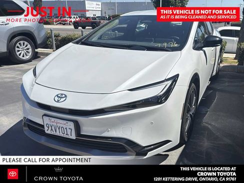 Used 2026 Toyota Prius XLE FWD image 1