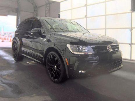 Used 2020 Volkswagen Tiguan SE R-Line FWD image 3