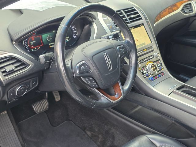 Used 2018 Lincoln MKZ Reserve FWD image 9