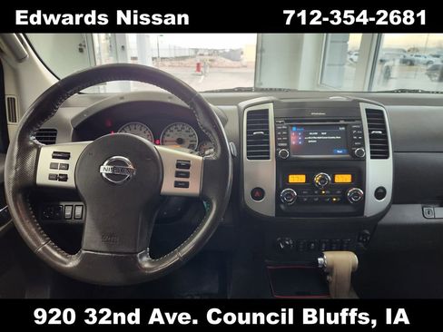 Used 2017 Nissan Frontier PRO-4X image 13