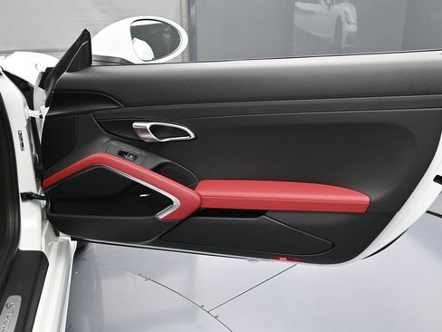 New 2025 Porsche 718 Cayman S image 24
