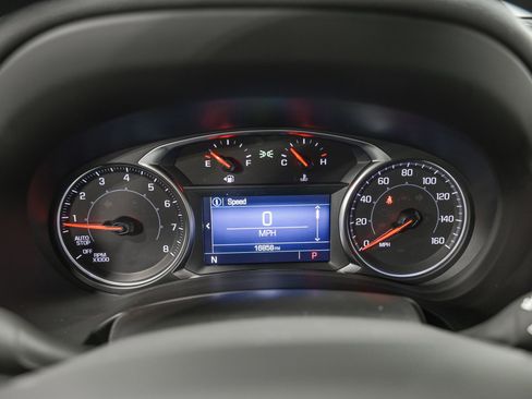 Used 2023 GMC Terrain SLE w/ Driver Convenience Package image 21