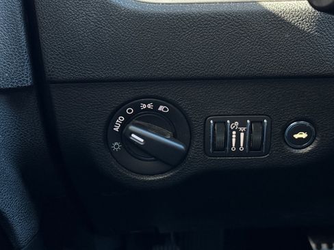 Used 2020 Dodge Charger Scat Pack image 35