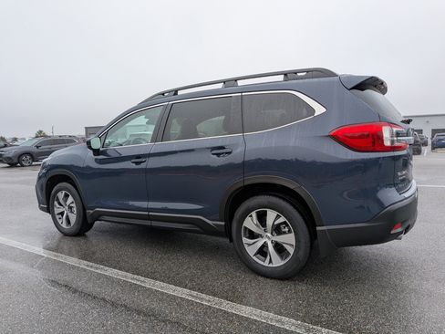 Certified 2025 Subaru Ascent Premium image 6