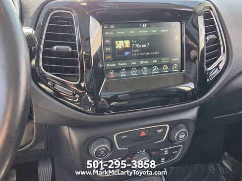 Used 2018 Jeep Compass Latitude w/ Popular Equipment Group AWD/4WD image 16