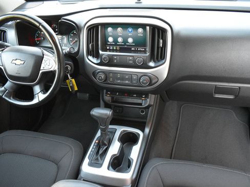 Used 2021 Chevrolet Colorado LT w/ Safety Package RWD image 26