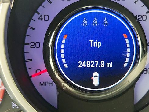 Used 2012 Cadillac SRX Luxury image 16