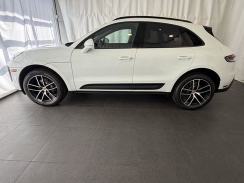 New 2026 Porsche Macan image 2