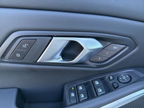 Used 2025 BMW 330i xDrive Sedan image 17