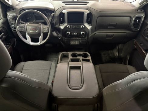 Used 2022 GMC Sierra 1500 Elevation w/ LPO, Elevation Black Package AWD/4WD image 17