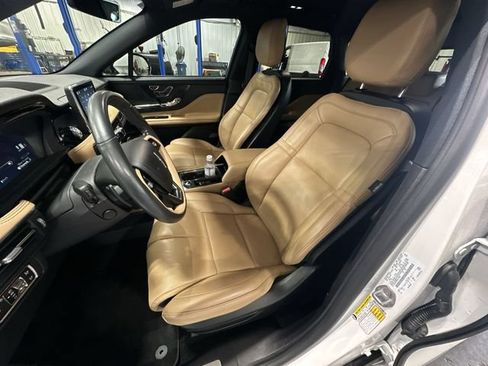 Used 2022 Lincoln Corsair Reserve w/ Equipment Group 201A AWD/4WD image 17
