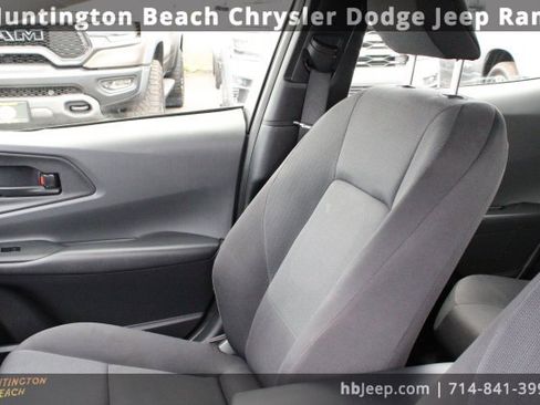 Used 2023 Toyota Prius LE image 27