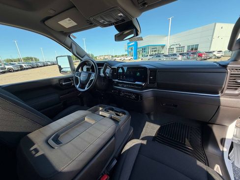 Used 2024 Chevrolet Silverado 3500 LT w/ Convenience Package AWD/4WD image 21