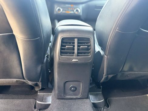 Used 2025 Ford Escape ST-Line FWD image 23