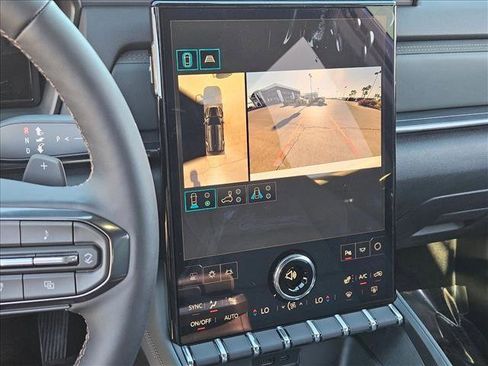 New 2026 GMC Terrain AT4 w/ Technology Package II AWD/4WD image 14