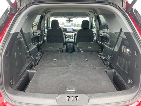 Used 2022 Ford Explorer XLT AWD/4WD image 33
