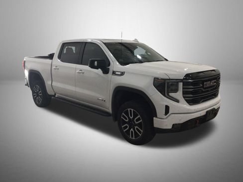 Used 2025 GMC Sierra 1500 AT4 w/ AT4 Premium Package AWD/4WD image 3