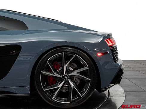 Used 2022 Audi R8 V10 performance RWD image 15