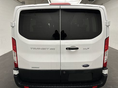 Used 2023 Ford Transit 350 XLT image 8