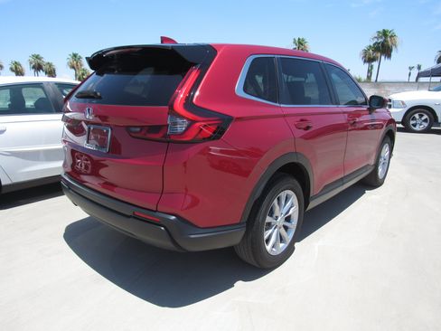 Used 2023 Honda CR-V EX image 3