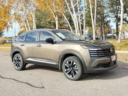 New 2026 Nissan Kicks SV w/ SV Premium Package image 2