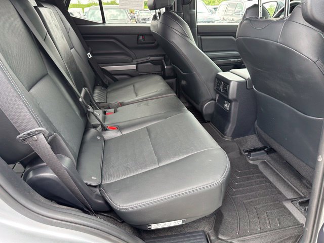 Used 2025 Toyota 4Runner TRD Off-Road Premium AWD/4WD image 11
