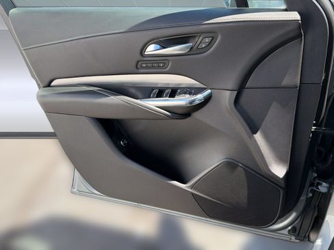 Certified 2025 Cadillac XT4 Premium Luxury FWD image 12