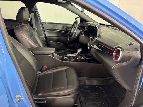 Used 2024 Chevrolet Trax RS w/ Driver Confidence Package FWD image 14