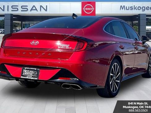 Used 2021 Hyundai Sonata Limited w/ Cargo Package FWD image 5