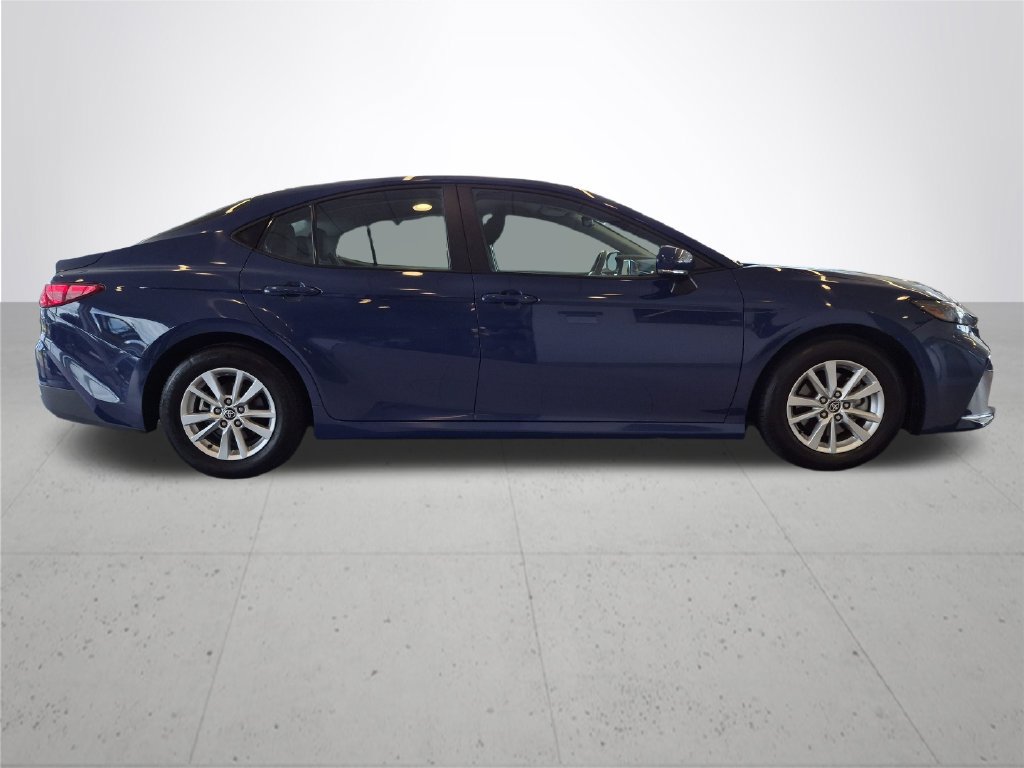 Used 2025 Toyota Camry LE FWD image 6