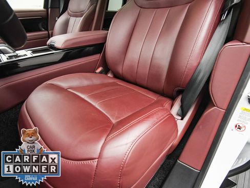 Used 2025 Land Rover Range Rover SE image 52