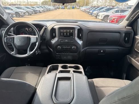 Used 2019 Chevrolet Silverado 1500 Custom Trail Boss w/ Custom Convenience Package AWD/4WD image 44