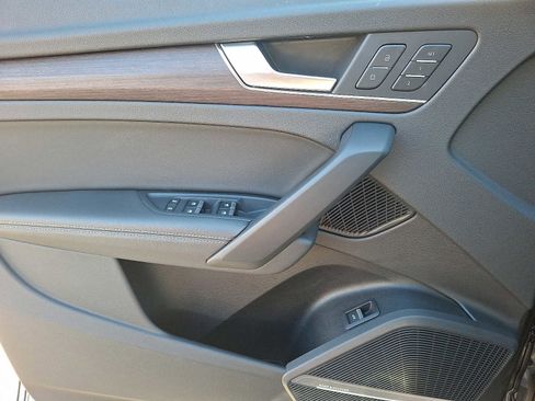 Used 2022 Audi Q5 2.0T Premium Plus w/ Premium Plus Package image 12