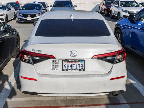 Used 2023 Honda Civic Sport image 5