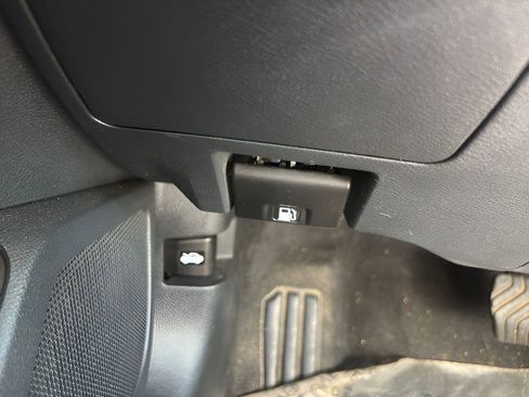 Used 2022 Nissan Altima 2.5 SR AWD/4WD image 9
