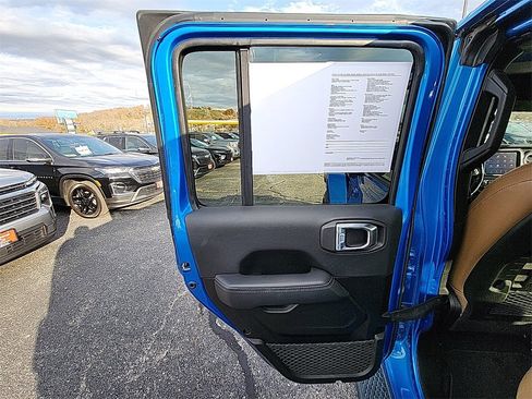 Used 2022 Jeep Wrangler Unlimited Rubicon 4xe w/ Cold Weather Group image 26