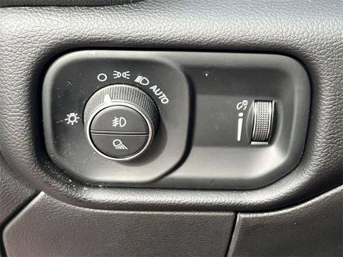 Used 2024 RAM 2500 Big Horn w/ Bed Utility Group image 29