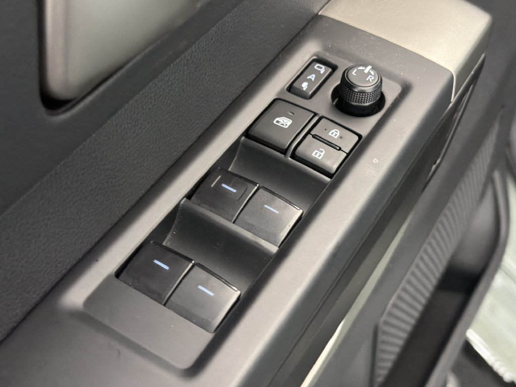 Used 2026 Toyota Tundra Limited AWD/4WD image 28