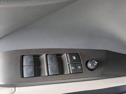 Used 2023 Toyota Camry LE FWD image 10