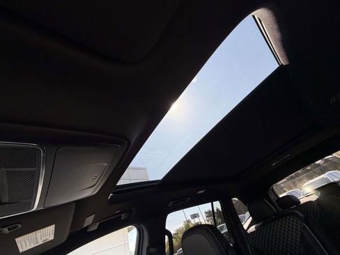 New 2026 GMC Acadia Denali w/ Super Cruise Package AWD/4WD image 17