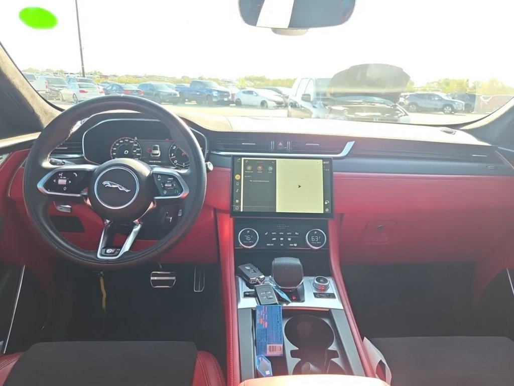 Used 2023 Jaguar F-PACE SVR AWD/4WD image 3