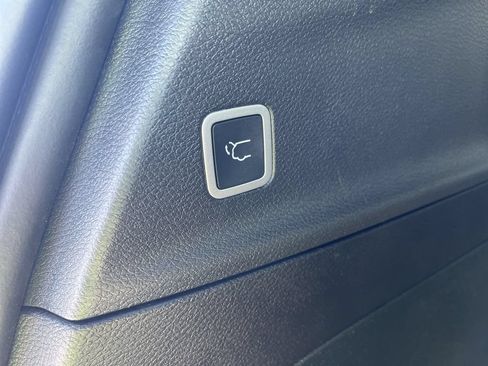 Used 2026 Chrysler Pacifica Select FWD image 16
