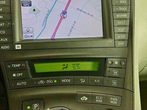 Used 2010 Toyota Prius Three image 23