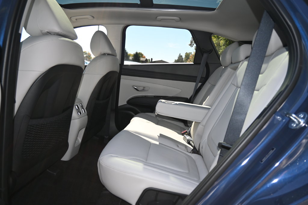New 2026 Hyundai Tucson Limited AWD/4WD image 12